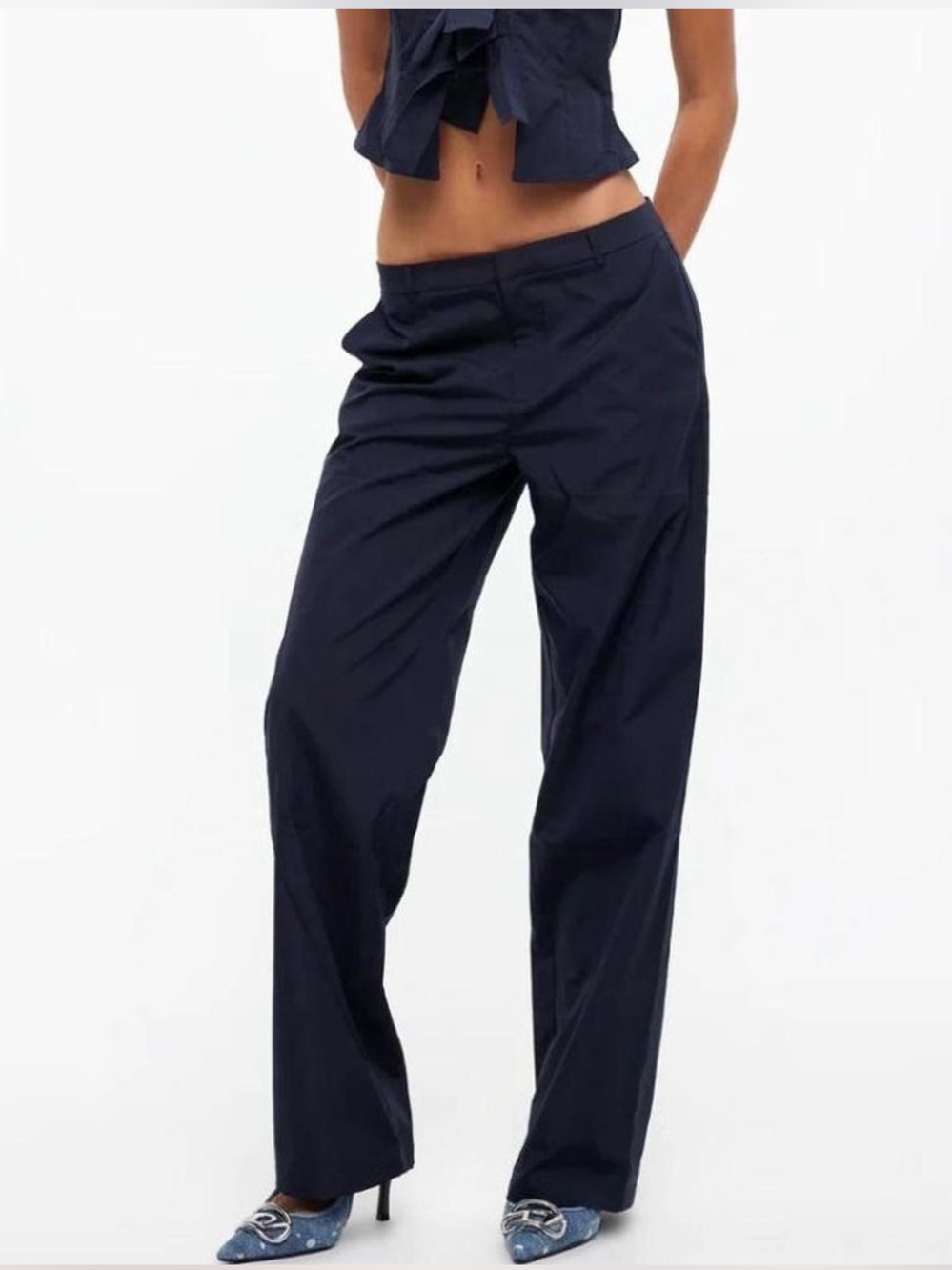 NWOT Lioness Low Rise Navy Wide-Leg Trousers